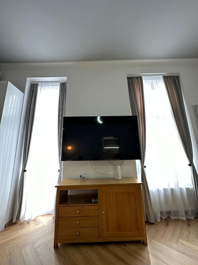 شقة Oyster Flat Victoriei بوخارست المظهر الخارجي الصورة