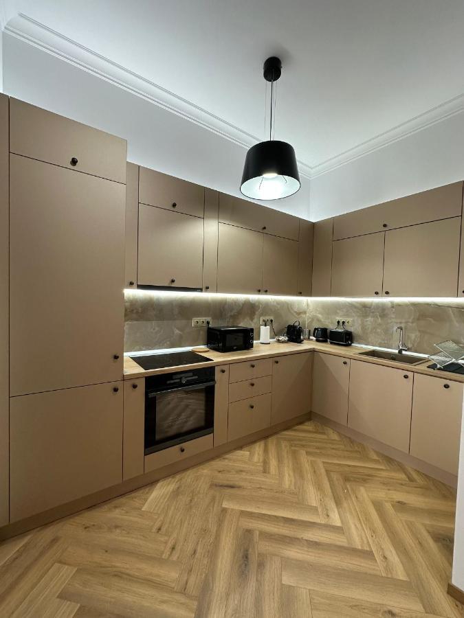 شقة Oyster Flat Victoriei بوخارست المظهر الخارجي الصورة